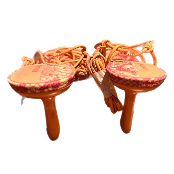 Antonio Melani heels pail orange tie up heel
bLACK FRIDAY DEALS - Picture 4 of 4